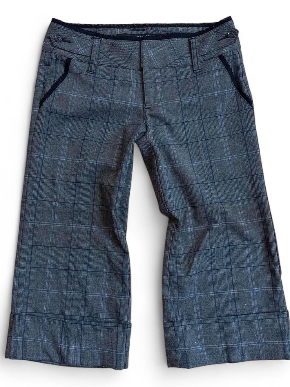 Vintage guess Plaid Capri Pants with lace details
